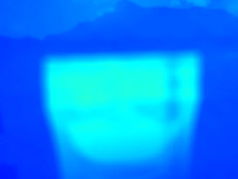 Heat seal defect detection for squeeze tubes