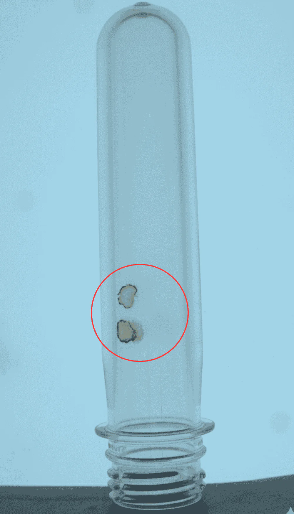 foreigner particles on pet preform